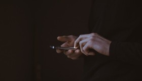 配置普通用户无需 sudo 使用 Docker 命令 配置普通用户无需 sudo 使用 Docker 命令